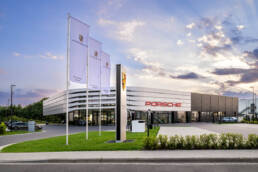 Architekturaufnahme des Porsche Zentrums in Lüneburg fotografiert von Thorsten Scherz